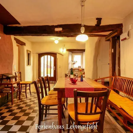 Ferienwohnung Haus Lehmgefuehl *