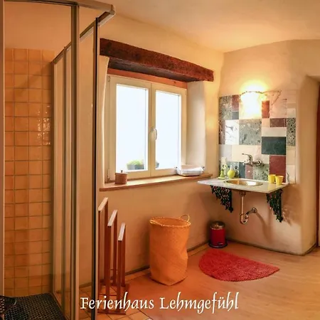 Ferienwohnung Haus Lehmgefuehl 度假居 *