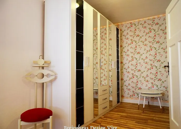 Lehmgefuehl, Design Vier, La Petite Maison * Trier