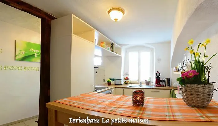 Lehmgefuehl, Design Vier, La Petite Maison Дом отдыха *